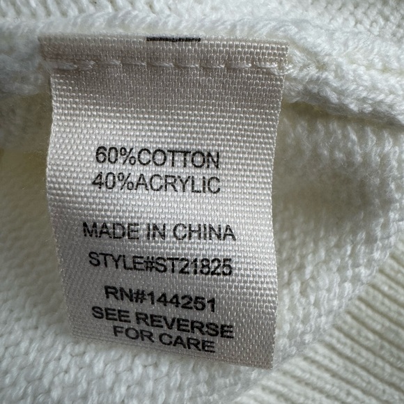 💕Jessica Simpson White Sweater with Pink Heart and Red Text - Picture 7 of 8